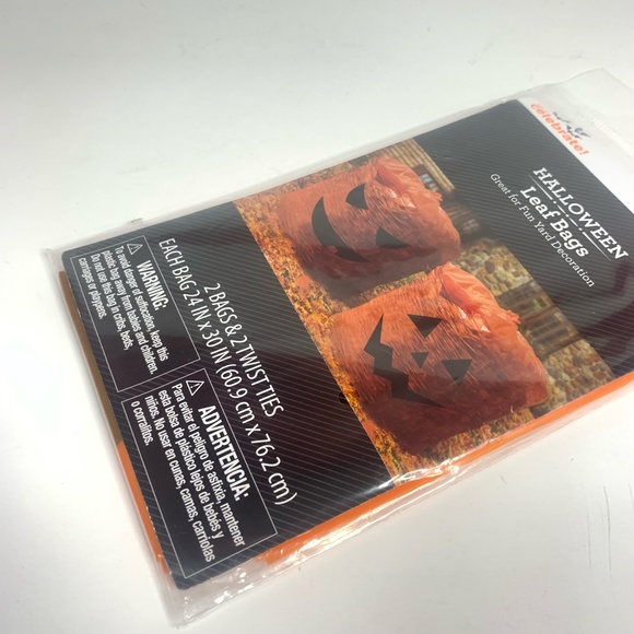 Way To Celebrate Halloween Pumpkin Themed Leaf Bags 24" x 30" Yard Decor Fall - Picture 2 of 3